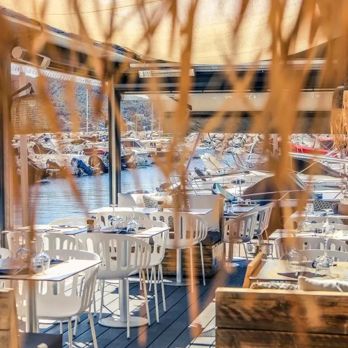 VERRANDA-BASSE-VUE-PORT